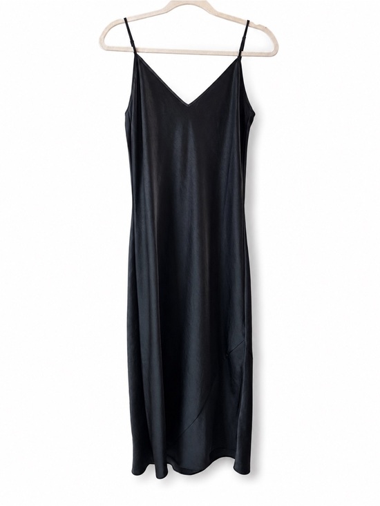Wilfred Dresses & Skirts - Wilfred Black V-Neck Spaghetti-Strap Maxi Dress